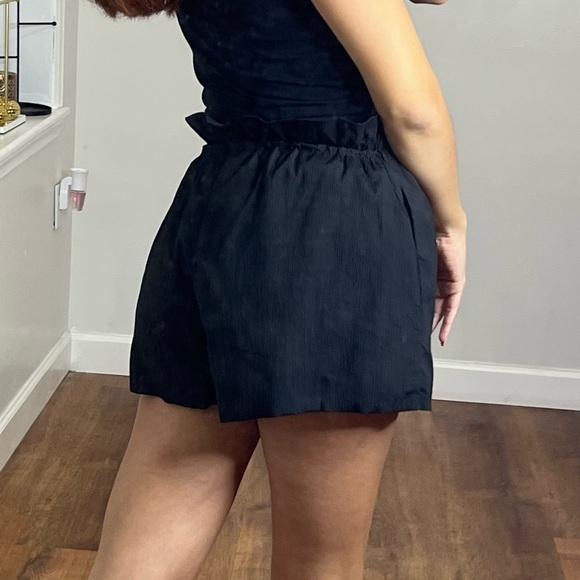 LF Seek the Label bungee cord black shorts S - Picture 9 of 10